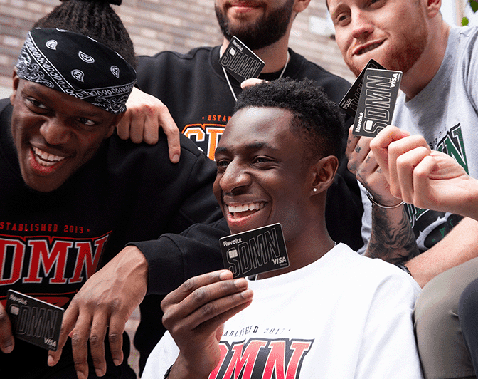 672 x 532 Revolut Supporting 3