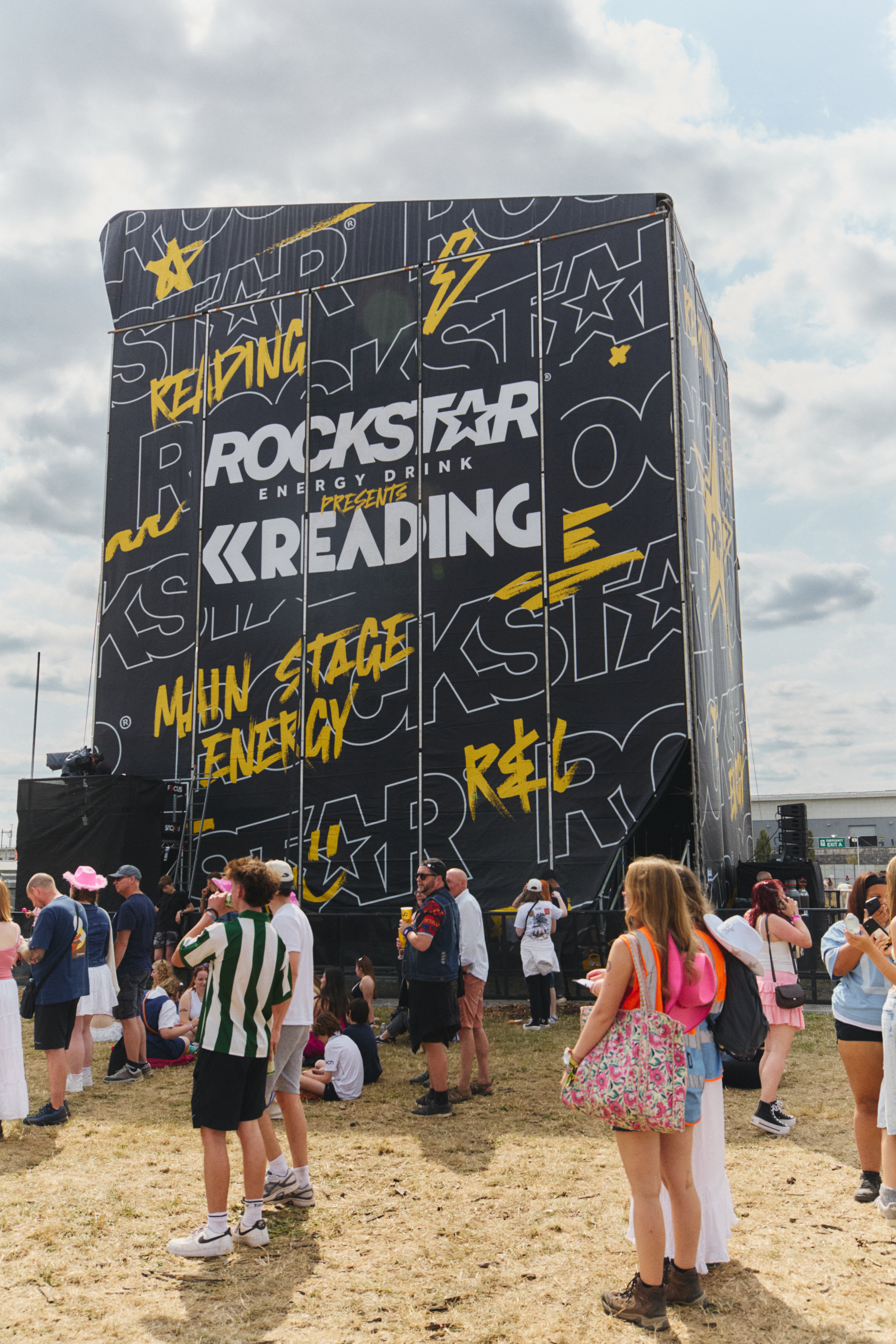 Copy of 250822 READING ROCKSTAR 522 CAITLINCHESCOE